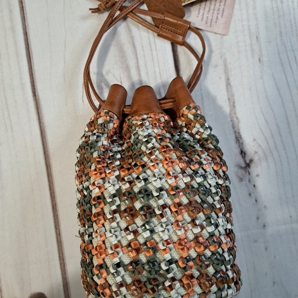 Handcrafted in India Genuine Leather Bucket Bag Purse - Picture 4 of 9